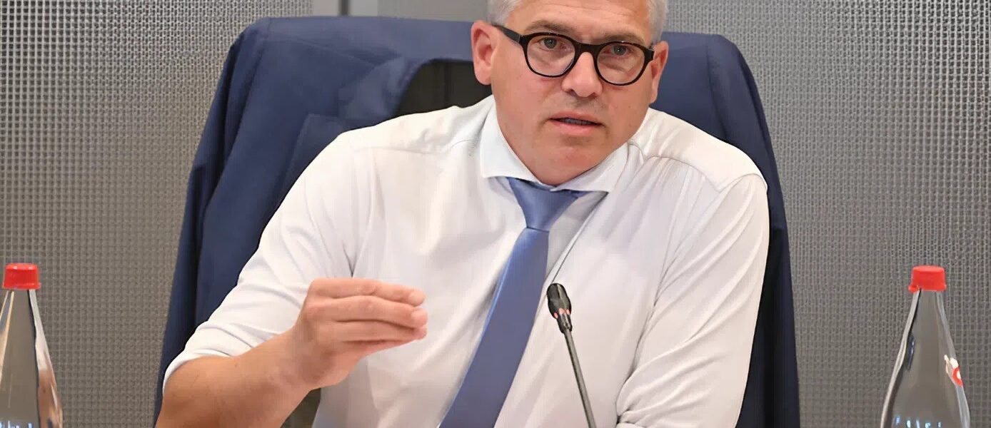 Vlaamse regering opnieuw uiteen zonder Gaza-akkoord: “Uitspraken Diependaele nét voor Vlaams overleg vielen slecht”