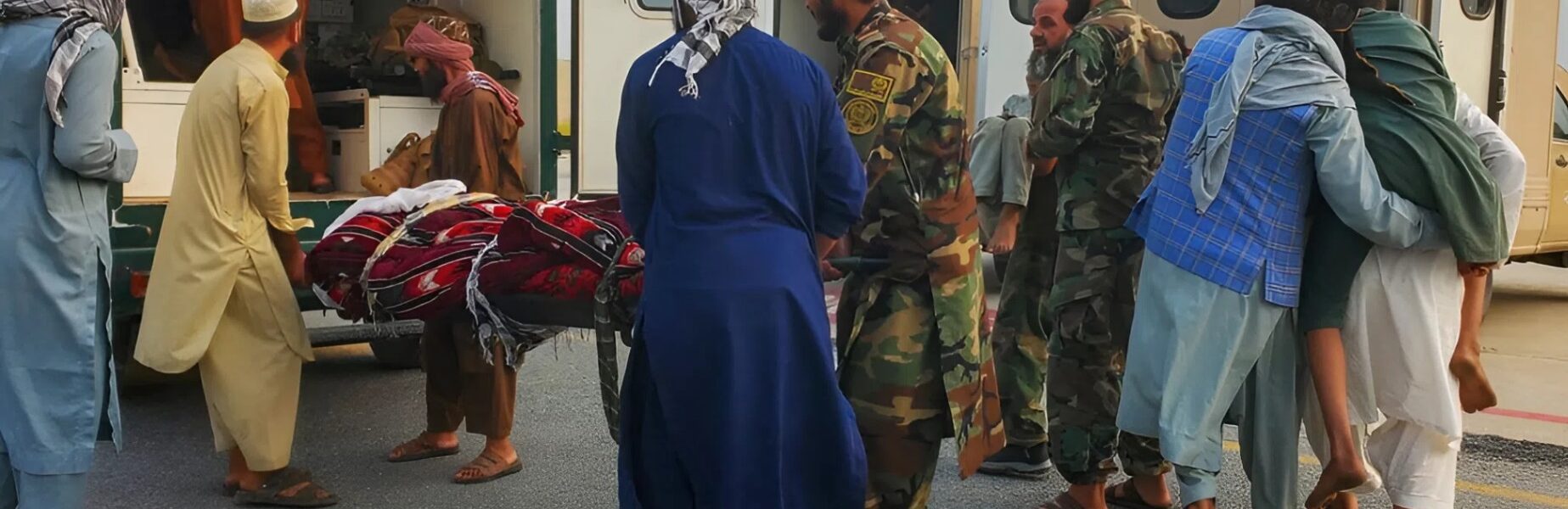 Zeker 800 doden bij aardbeving in Afghanistan, vrees voor meer slachtoffers