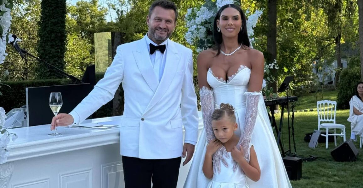 De huwelijkstaart en de openingsdans: zo verliep de bruiloft Wout Bru en Natassia Van Kerkvoorde in de late uurtjes