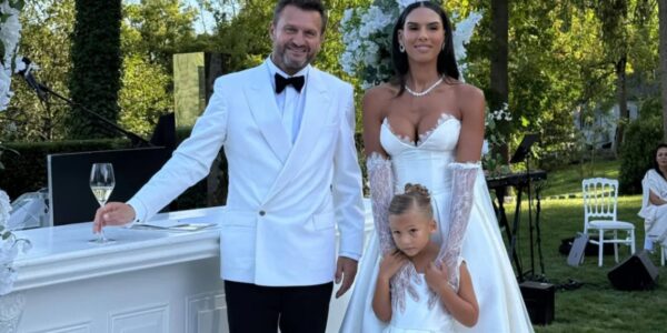 De huwelijkstaart en de openingsdans: zo verliep de bruiloft Wout Bru en Natassia Van Kerkvoorde in de late uurtjes