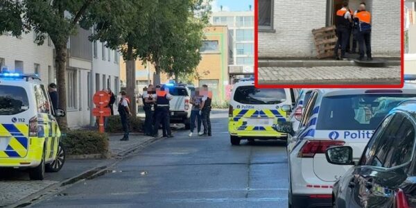 Vrouw (28) in de nek gestoken na burenruzie in Zeebrugge: slachtoffer in kritieke toestand, verdachte (65) aangehouden