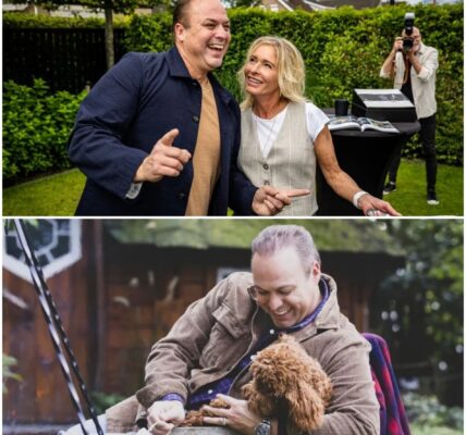 Zien: Frans Bauer krijgt slappe lach door aandoenlijke fan