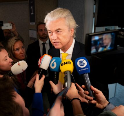 🛑 Geert Wilders staakt campagne abrupt na ernstige dreiging uit België