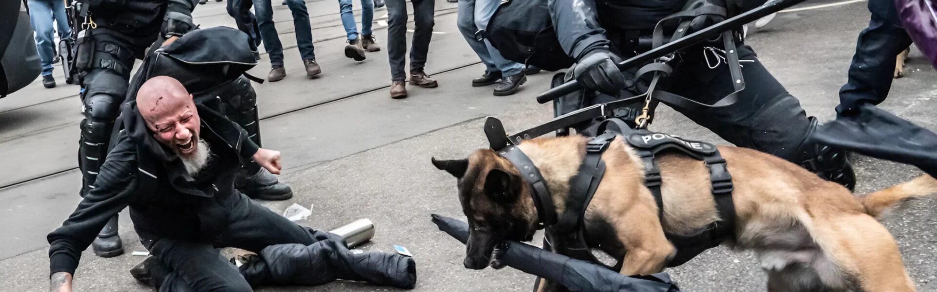Anti-immigratieprotesten escaleren in Amsterdam – politie treedt hard op; schokkende onthullingen komen naar boven