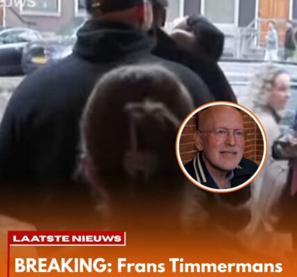 Timmermans (GroenLinks-PvdA) uren voor debat belaagd op Amsterdams terras