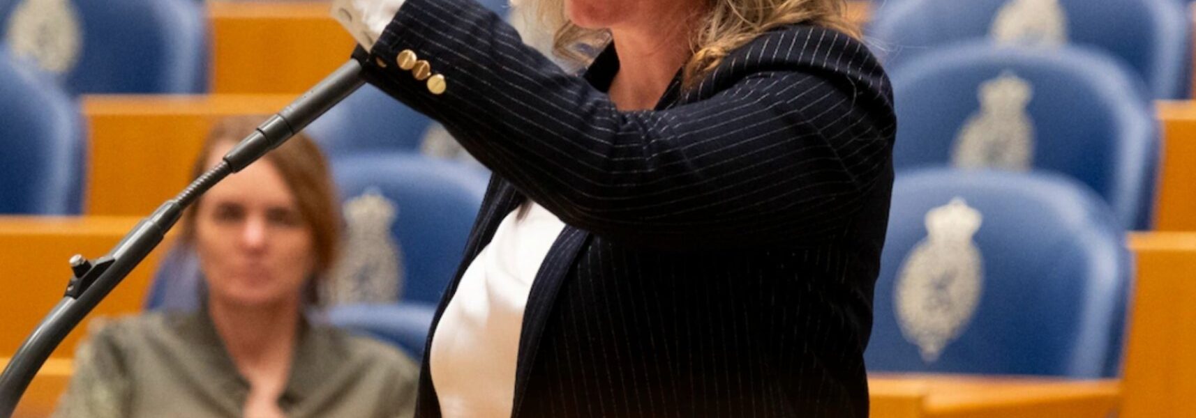 Fleur Agema (PVV) Ontploft: “Genoeg is genoeg — dit wangedrag bij de NPO gaat stoppen!”