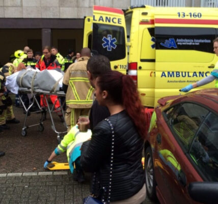 Bekende zanger (48) doodgestoken