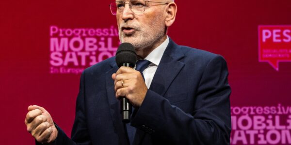 D66‑lijsttrekker Jetten: “We kunnen groter worden dan PVV” • Timmermans noemt nep‑brief VVD wanhoopsdaad