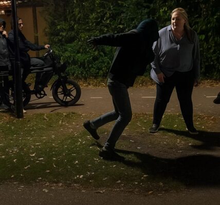 Mensen pakken dader van mishandelde vrouw zelf aan