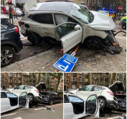 Drie auto’s zwaar beschadigd na hevige klap in Schaarbeek
