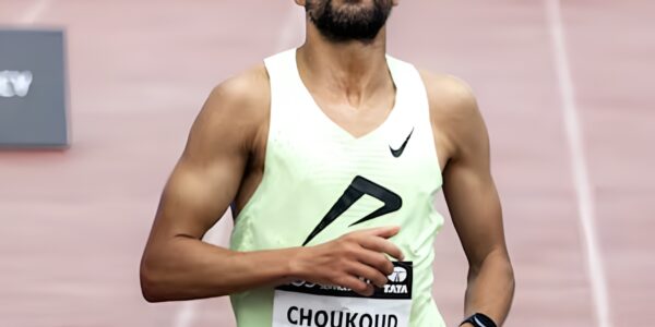 Schok in Amsterdam: Khalid Choukoud wint voor de vierde keer de Nederlandse marathontitel met een supersnelle tijd! 👇