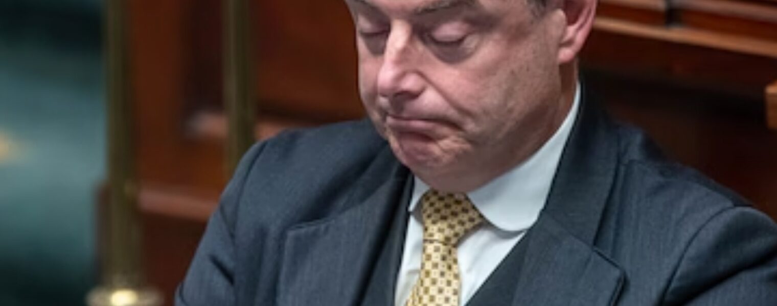 Begrotingsonderhandelingen in België blijven zonder doorbraak: Federale kernkabinet hervat overleg vandaag om 16 uur 👇