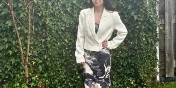 15-jarige Juliia vermist in Veenendaal – politie start grootschalige zoekactie 👇