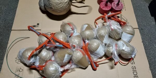Shock in Den Haag: Politie vindt vuurwerkbom met kracht van 120 cobra’s — wat er bijna gebeurde, tart elke verbeelding 👇