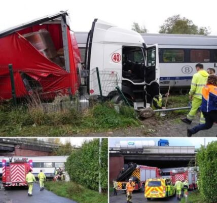 Truck klem op spoor – seconden later raast trein erop in!