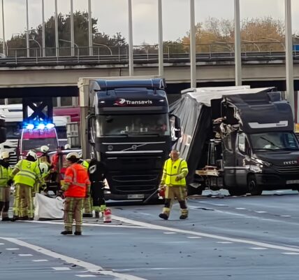 Zwaar ongeval op E40: zes gewonden – maar het mogelijke motief achter het drama zorgt voor grote vragen👇