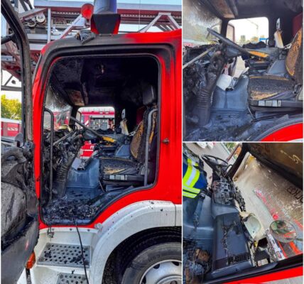 😱🔥 Rätselhaftes Feuer bei der Feuerwehr! Eine Drehleiter geht plötzlich in der eigenen Halle in Flammen auf – wie konnte das passieren? Ursache noch völlig unklar! 🚒🔥