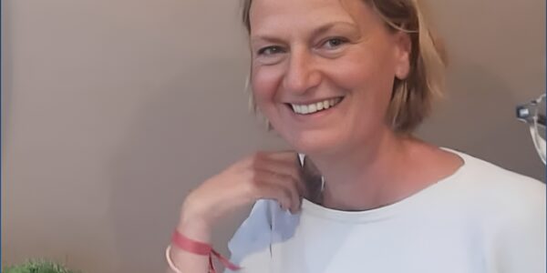 Vermist in Den Helder – 52-jarige vrouw spoorloos verdwenen, grootschalige zoekactie gestart door familie en hulpdiensten 🆘👇