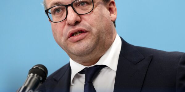 Koolmees over moeizame formatie: “Zonder beweging heeft het geen zin – het wordt een beetje relatietherapie”