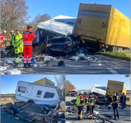 Drama bei Königswiese: Wohnwagen zerfetzt Auto – Person im Fahrzeug eingeklemmt!🔥👇