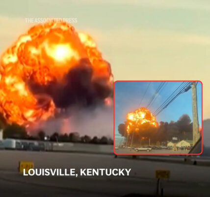 Nieuwe dashcam-beelden tonen angstaanjagend moment waarop UPS-vrachtvliegtuig in Louisville ontploft tot gigantische vuurbol