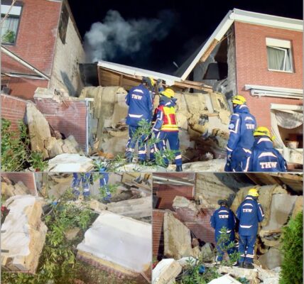Wolfenbüttel erschüttert von Explosion: Haus eingestürzt – Eine Person vermisst, 16 Bewohner gerettet