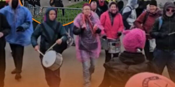 Laatste Strijd van KOZP: Actiegroep Protesteert Nog Eén Keer Tijdens Sinterklaasintocht in Yerseke en op Texel