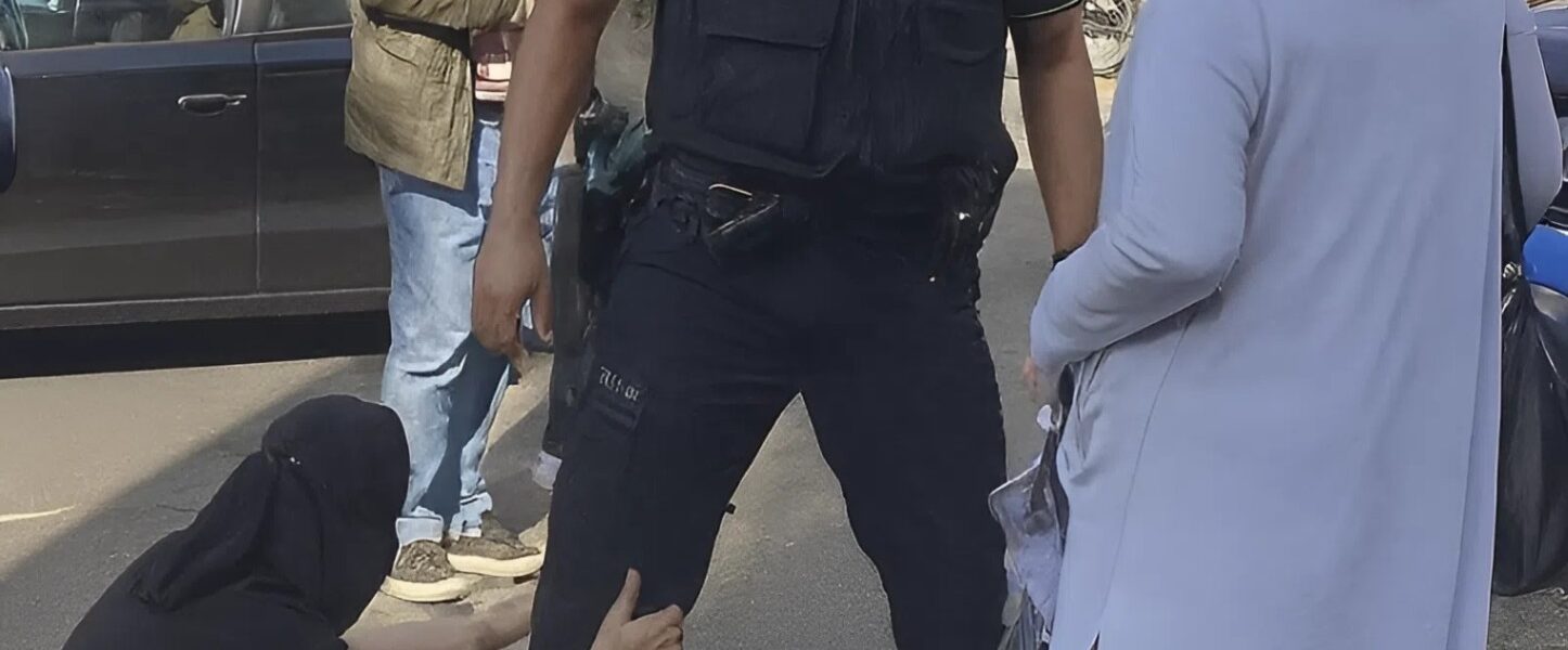 Discussie om knetterharde ingreep van politieagent tegen twee vrouwen met hoofddoek in Utrecht