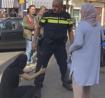 Discussie om knetterharde ingreep van politieagent tegen twee vrouwen met hoofddoek in Utrecht