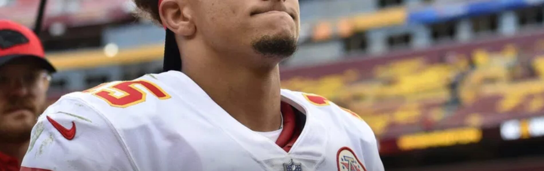 BREAKINGNEWS Denver Broncos unravel Patrick Mahomes illusion in stunning defensive masterclass