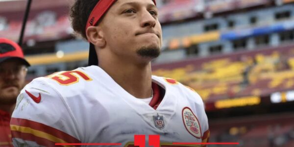 BREAKINGNEWS Denver Broncos unravel Patrick Mahomes illusion in stunning defensive masterclass