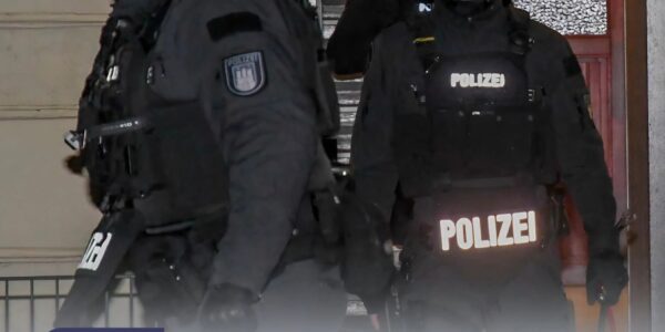 Blutige Fehden im Clan-Milieu: Spezialeinheiten stürmen Wohnungen in Hamburg