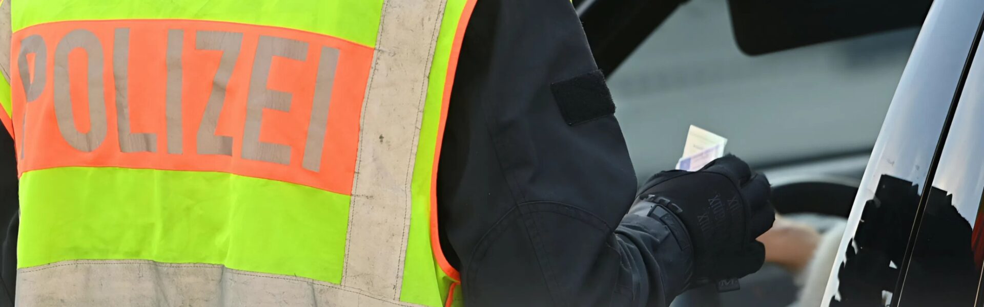 Rellingen: Polizeikontrolle führt zu brisanter Drogenentdeckung – Zwei Männer vorläufig festgenommen